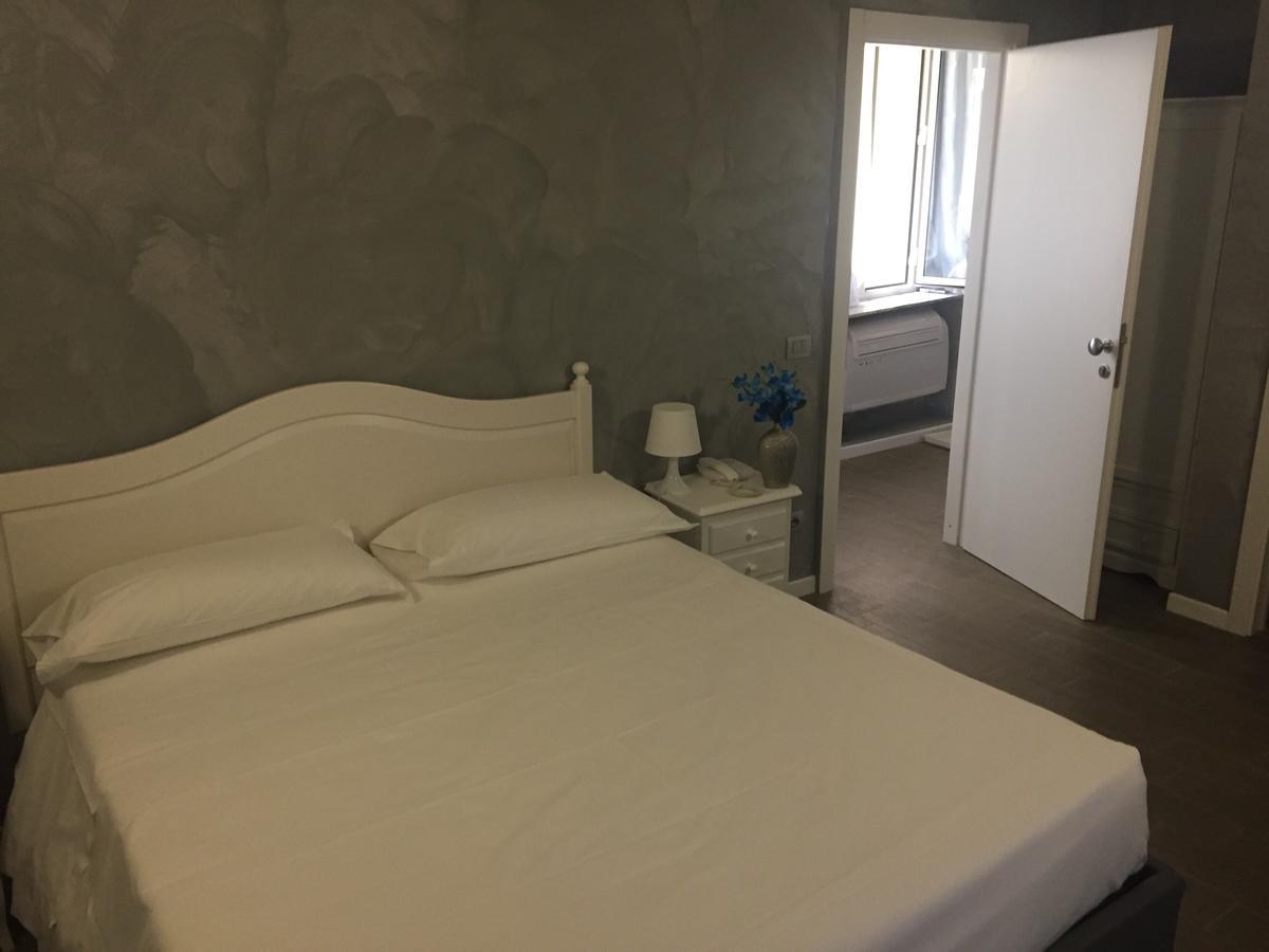 Guest house Domizia Floor 3*