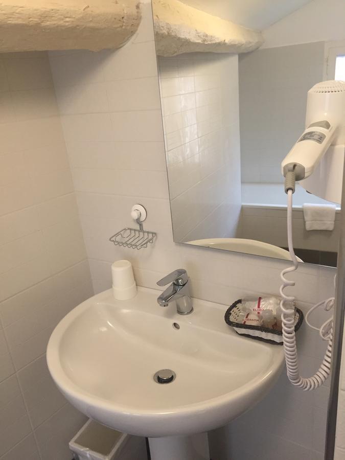 Domizia Floor Pensionat