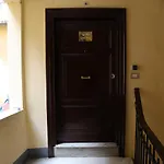 Domizia Top Floor Guest House